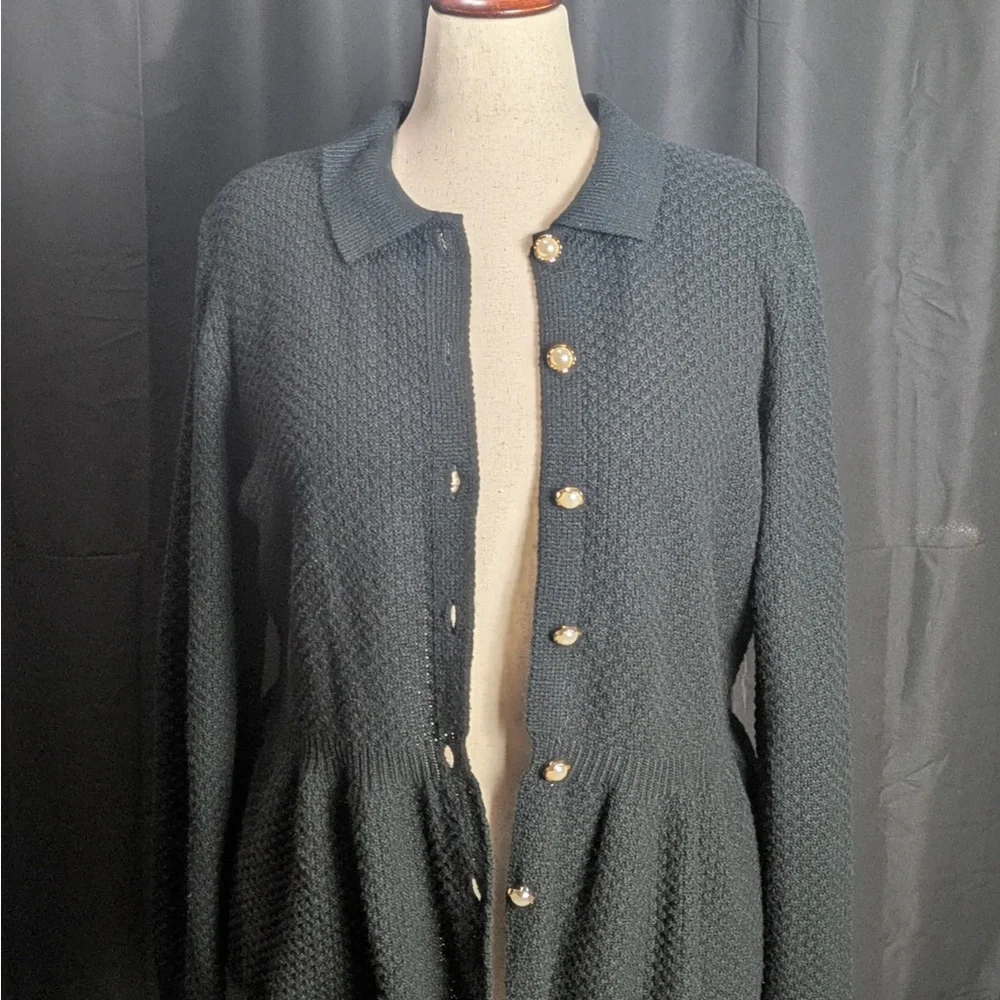 Vintage Black Women’s Peplum Defined Waist Cardigan Sweater - Picture 2 of 5